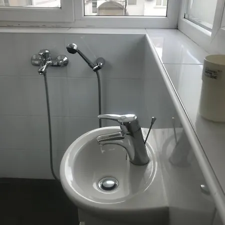 Lilia 5 Self-check In * София