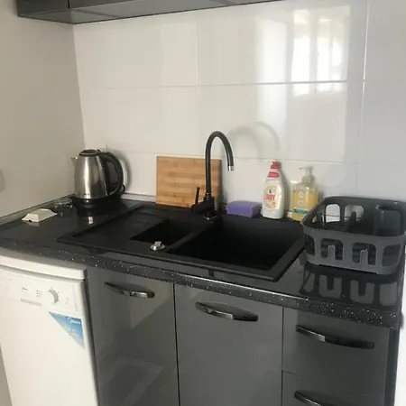 Lilia 5 Self-check In Lägenhet