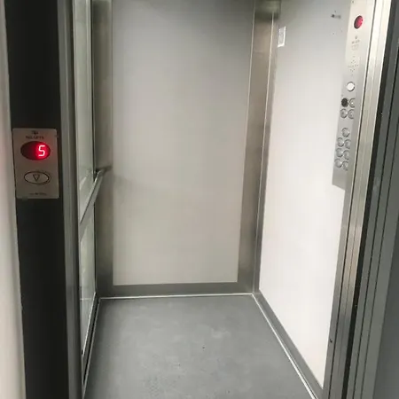 Lilia 5 Self-check In Apartament