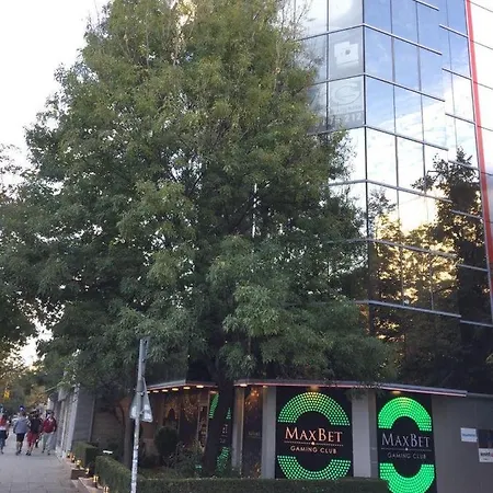 Lilia 5 Self-check In Lägenhet Sofia