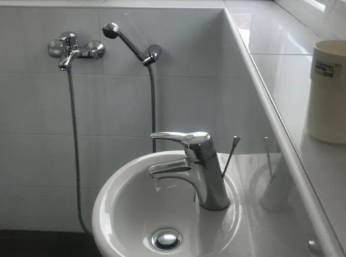 Lilia 5 Self-check In * סופיה