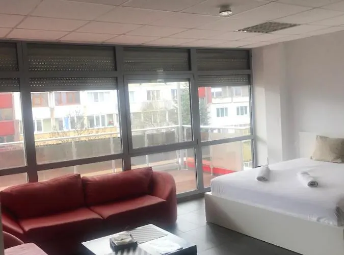 Lilia 5 Self-check In *