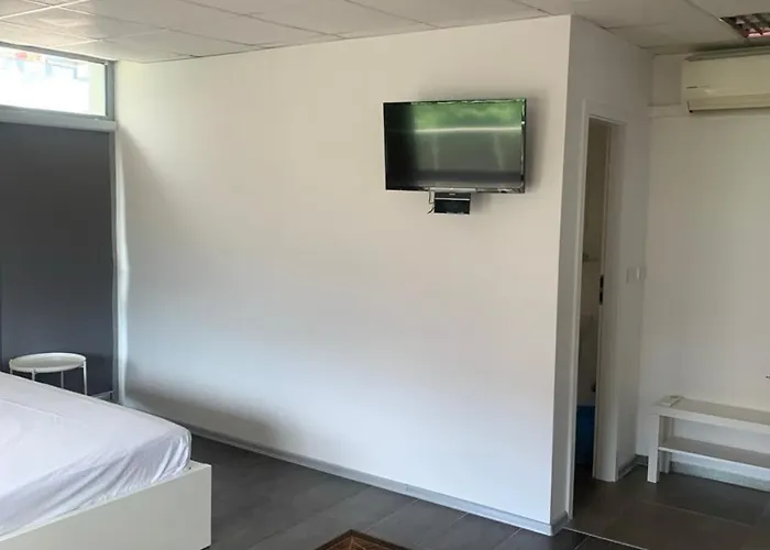 Lilia 5 Self-check In Daire